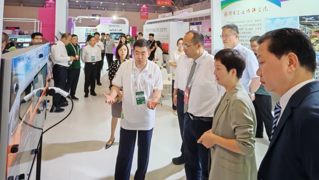 助力第二届“一带一路”国际技能大赛智能汽车软件技术表演赛顺利举办